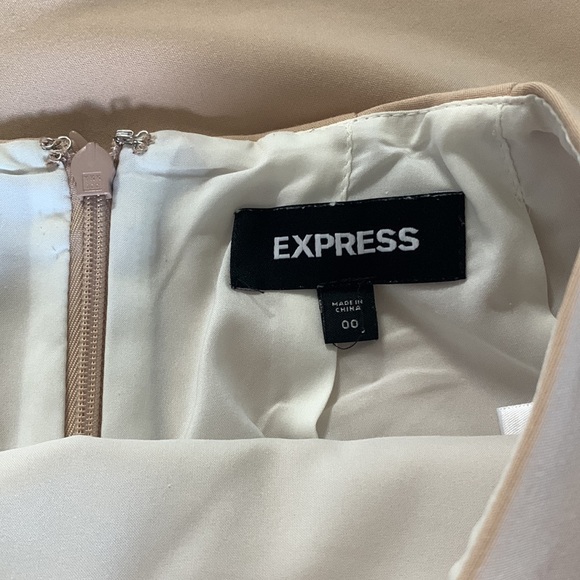 Express Skirt 00 - Picture 7 of 10